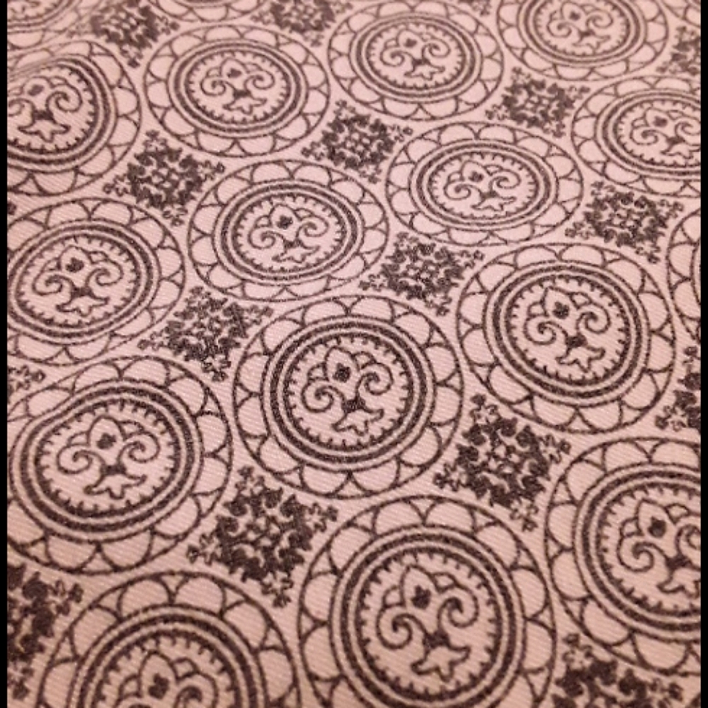 Clothes - Picture 3 of 3